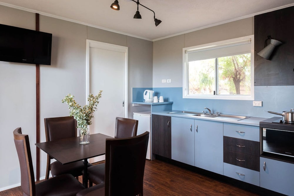 Saltbush Retreat 58/70