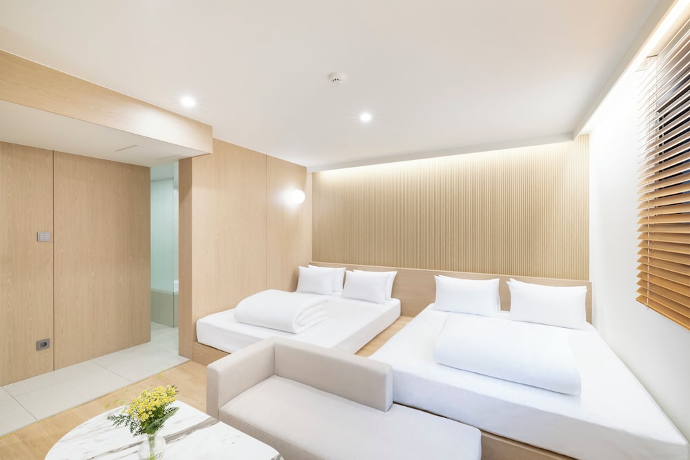 Busan H-Avenue Hotel Seomyeon Station 31/58