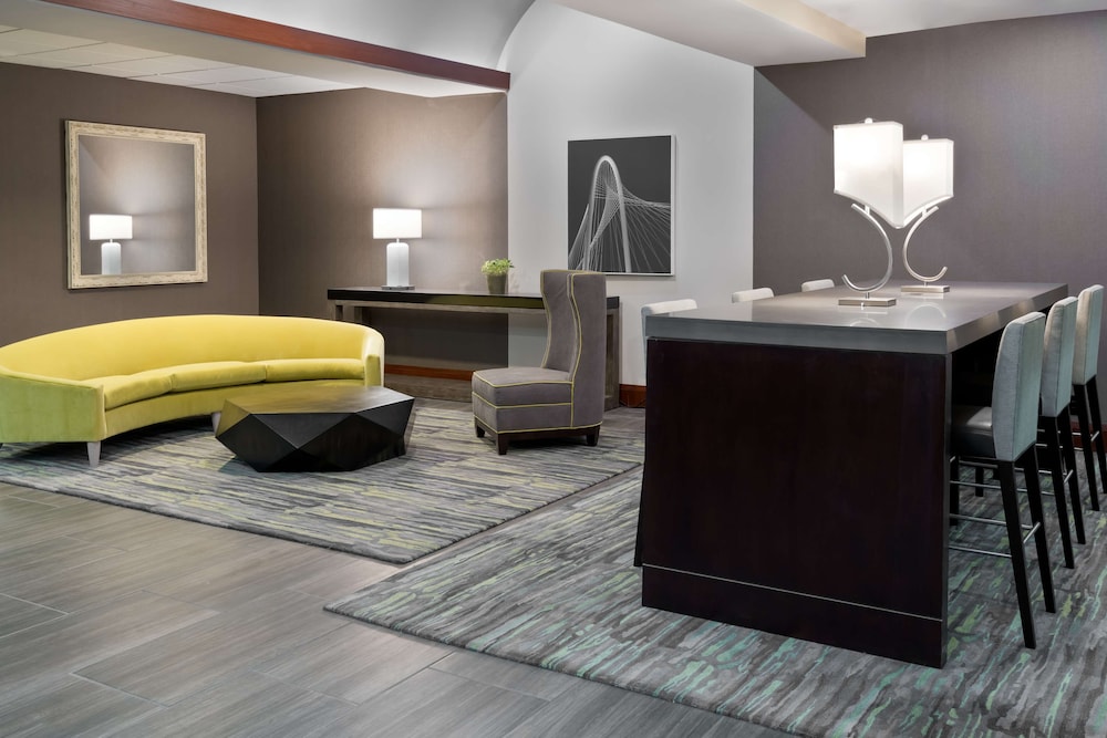 Embassy Suites By Hilton Dallas Park Central Area 6/45