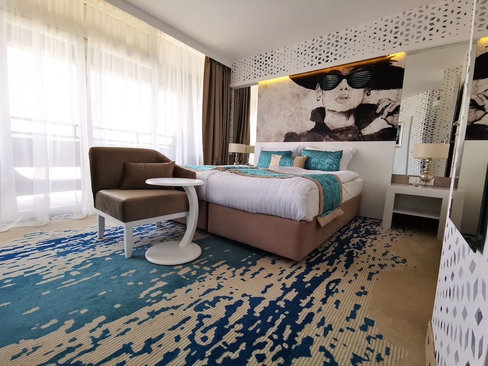 Europe Hotel & Casino 27/62