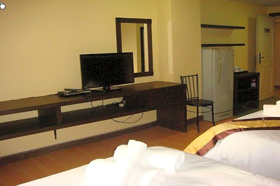King Royal Garden Inn 17/32