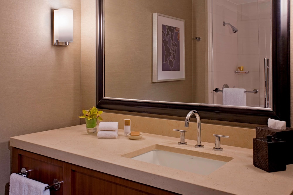 Hyatt Regency Sacramento 59/63