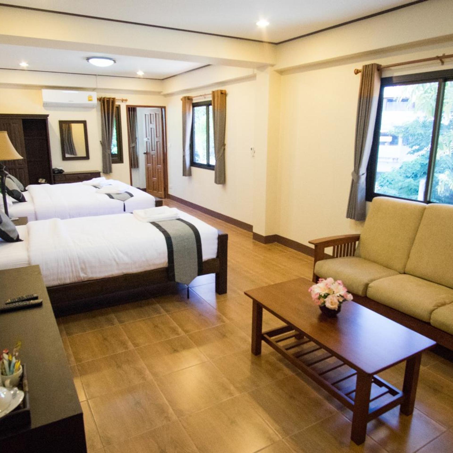 Nan Baankhun Hotel 19/58