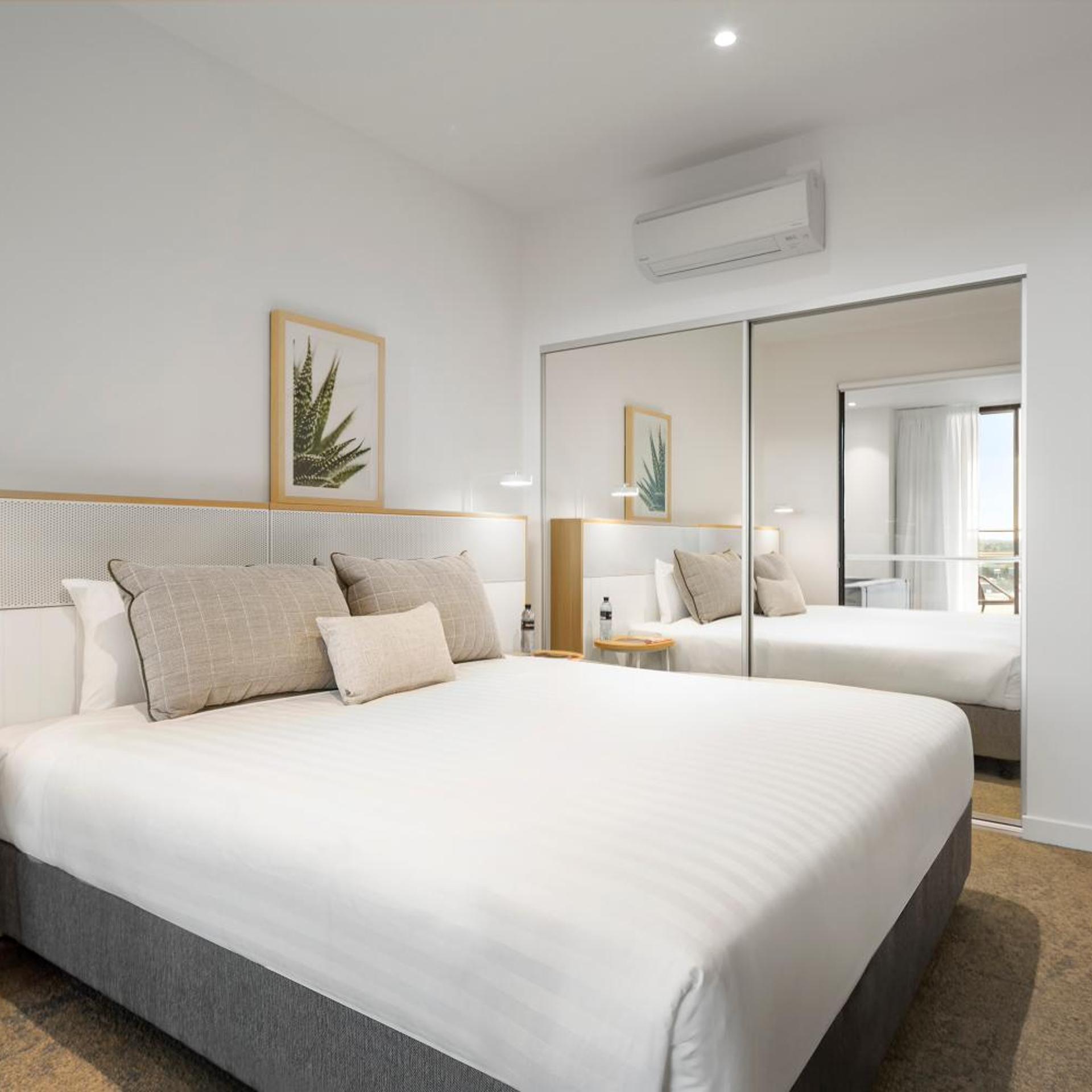 2 Bedrooms, Apartment, King Bed