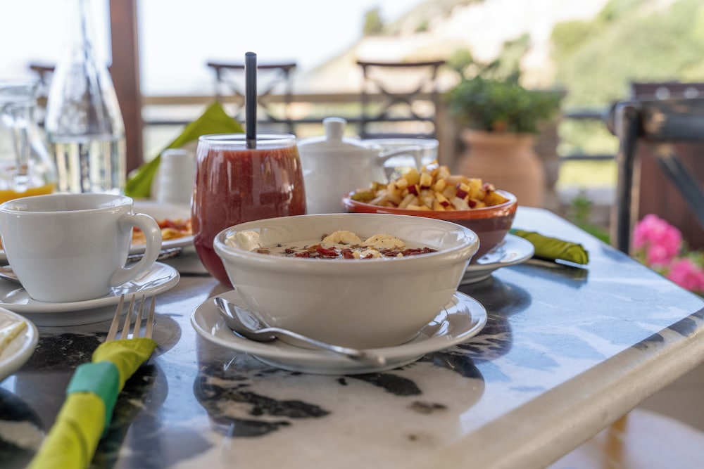 Elaiolithos Luxury Retreat Naxos 18/24