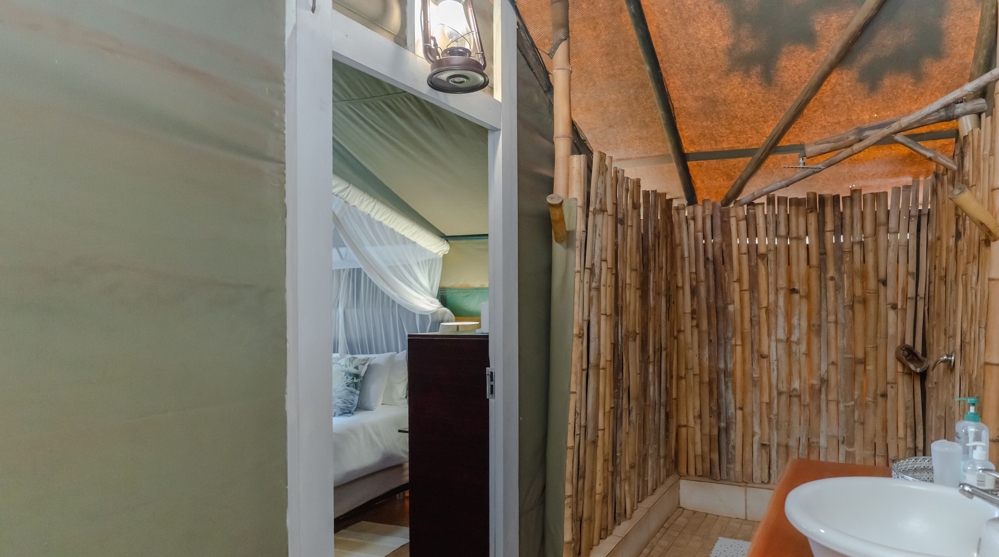 Safari, Tent, Queen Bed، Crocodile Bridge Safari Lodge 4/4