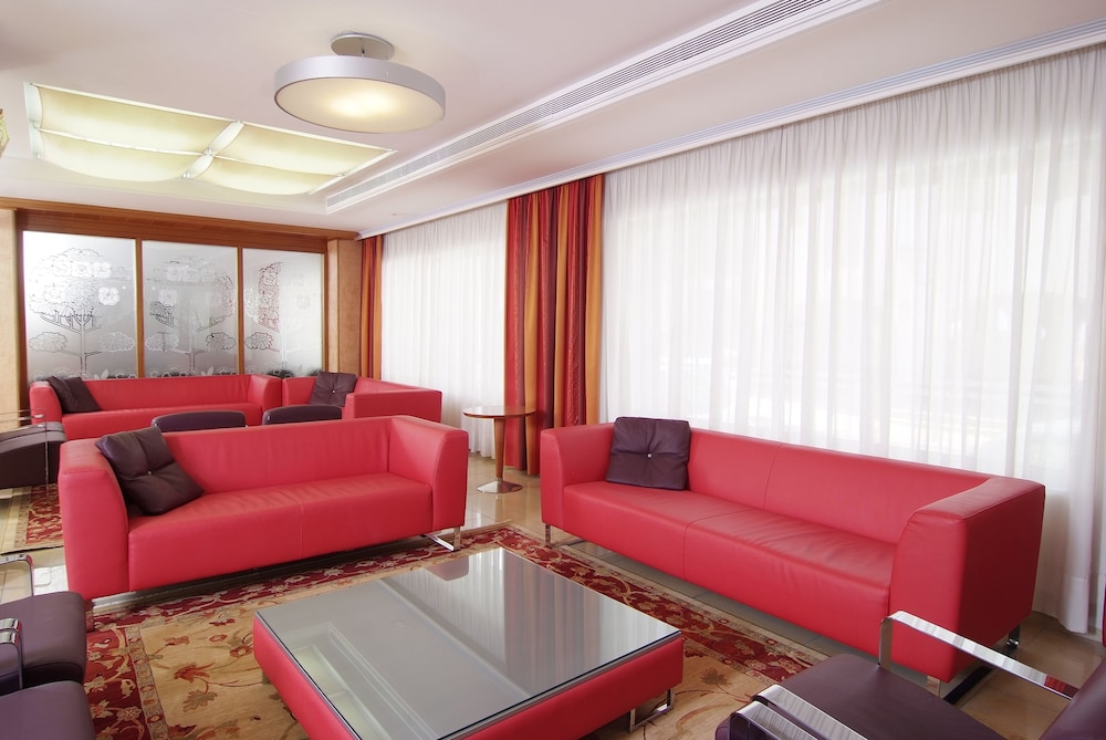 Invisa Hotel La Cala 77/99