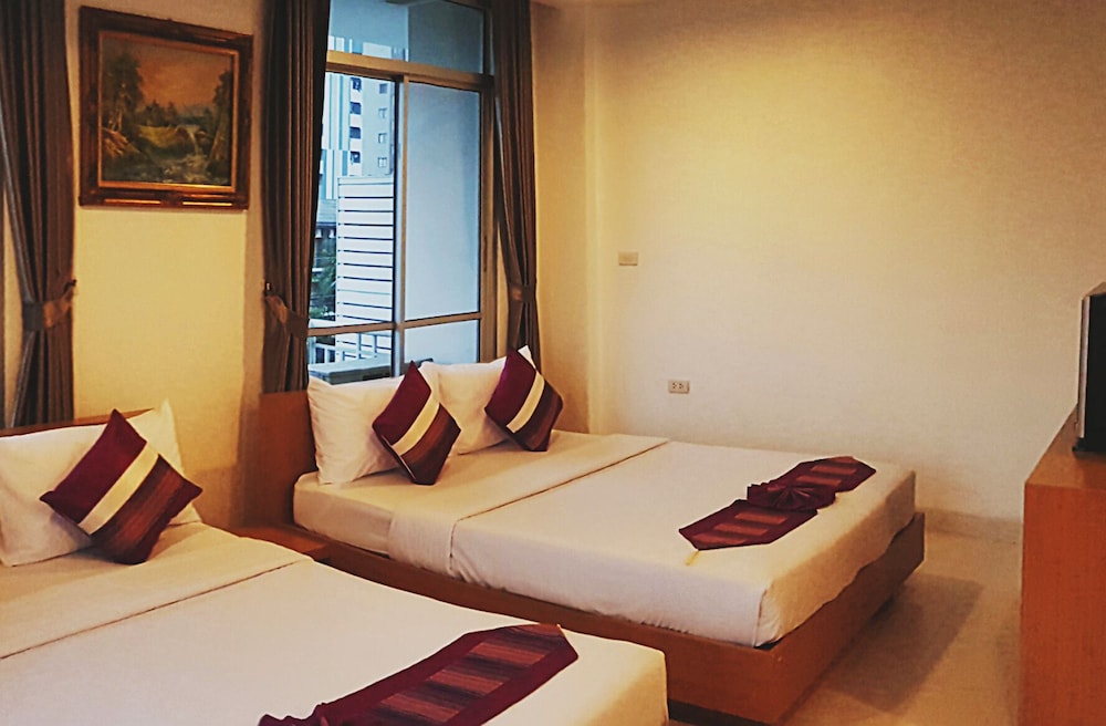 Sena House Paholyothin30 6/29