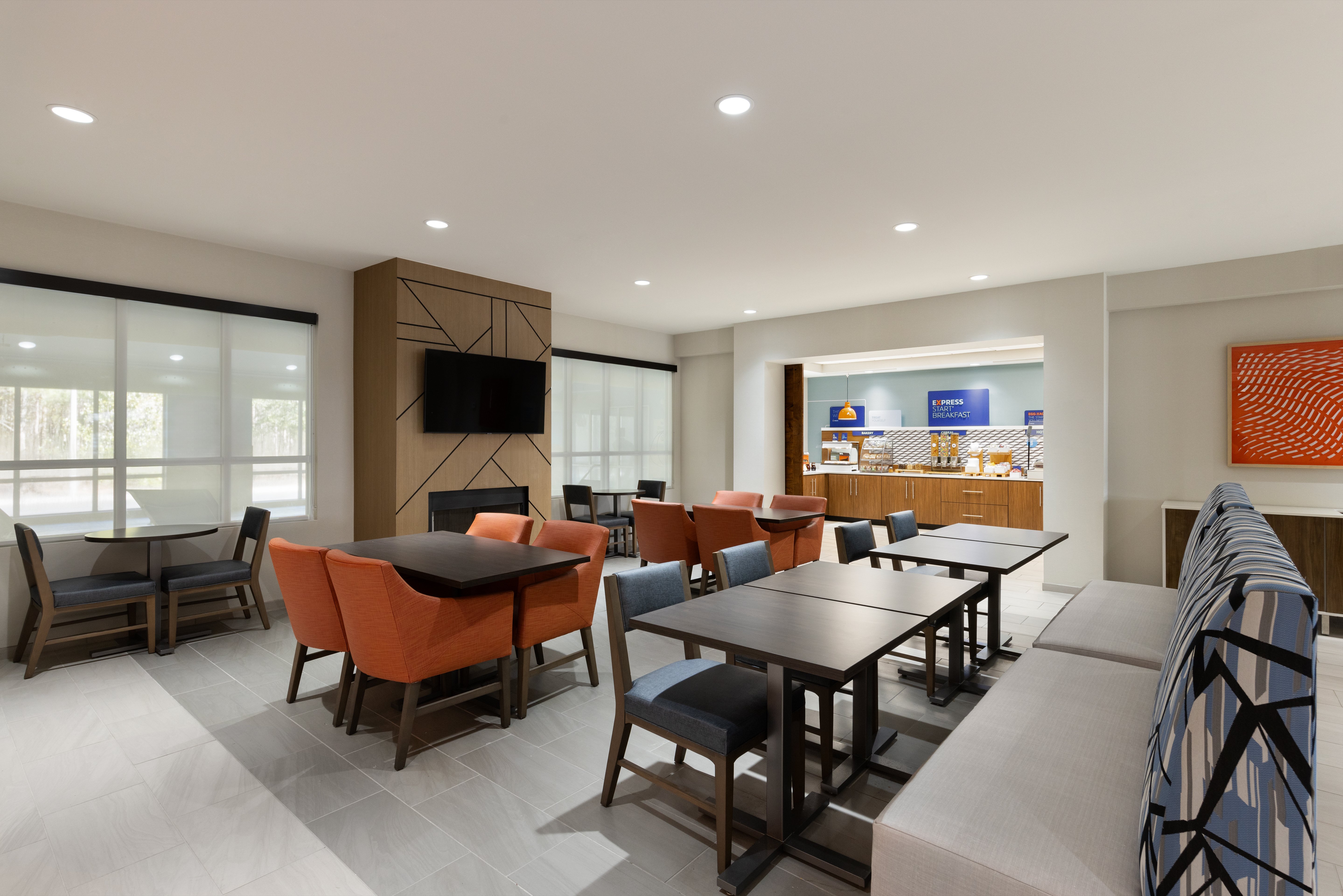 Holiday Inn Express Savannah Airport Ex Comfort Suites 43/54