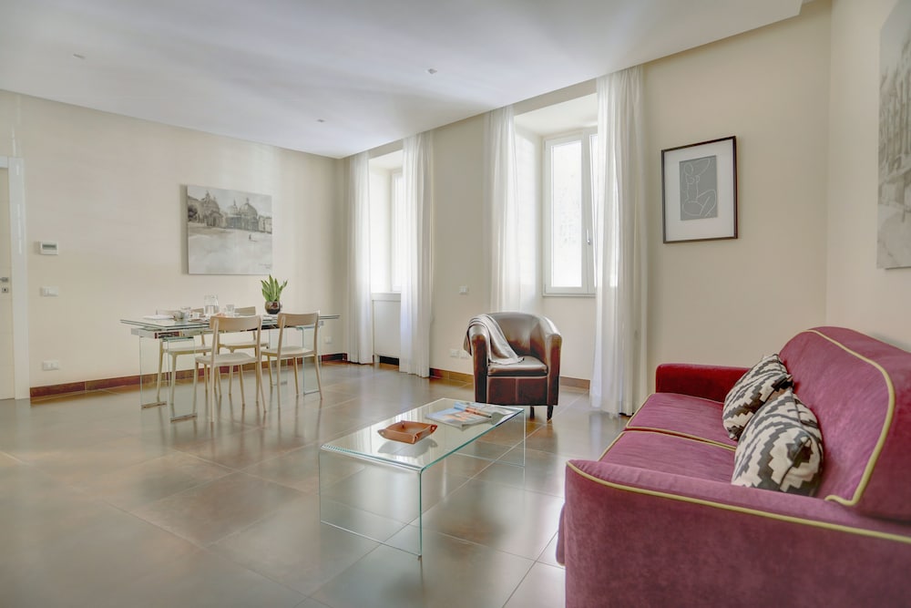 Colosseo Gardens - My Extra Home 50/75