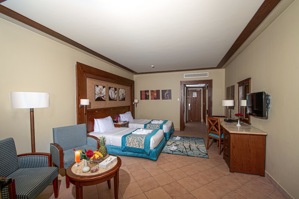Charmillion Club Resort 30/48