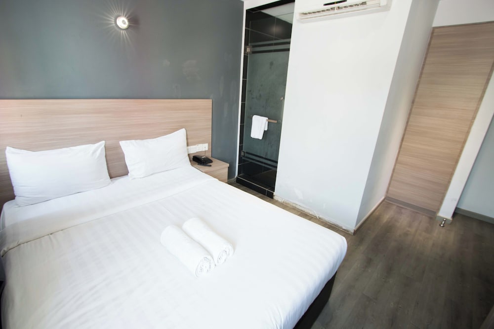 Hotel 99 - Pusat Bandar Puchong 15/48