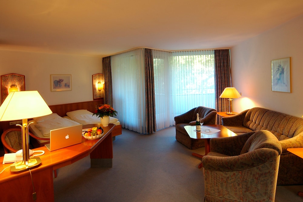 Graf Eberhard Hotel 42/70