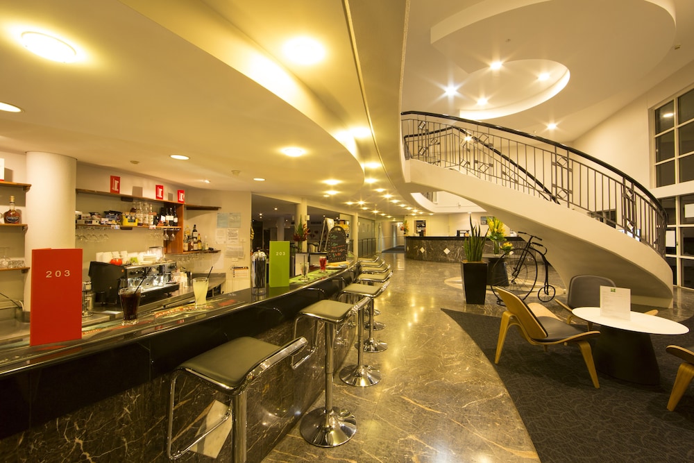 ibis Styles Canberra 63/78