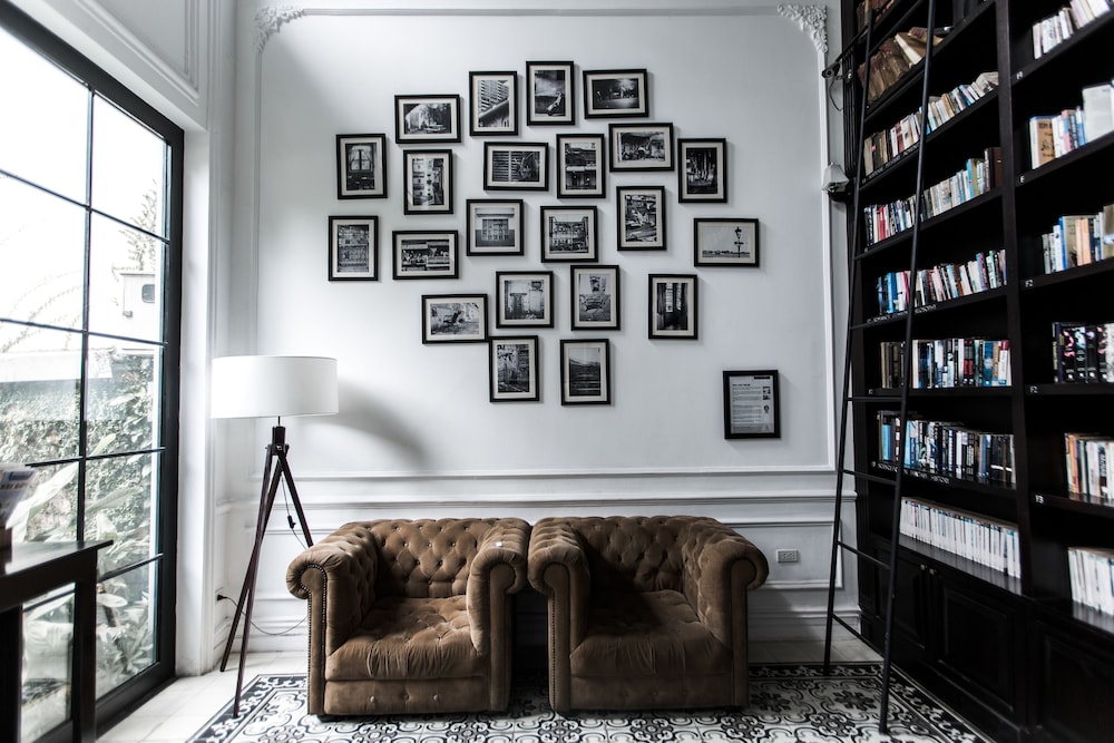THE ALCOVE LIBRARY HOTEL 50/68