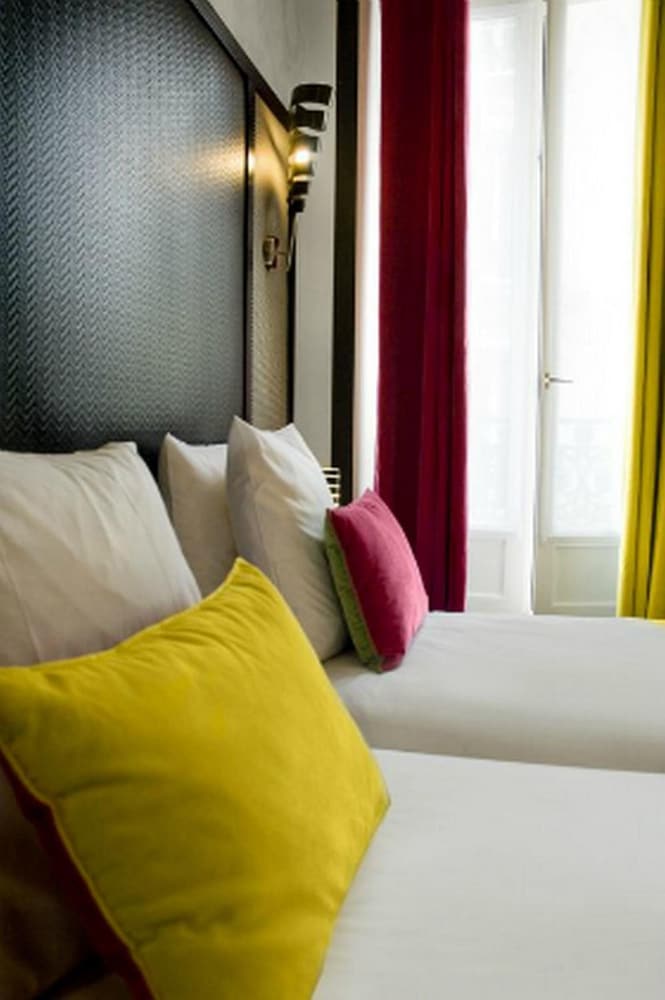 Hotel Peyris Opera 16/71