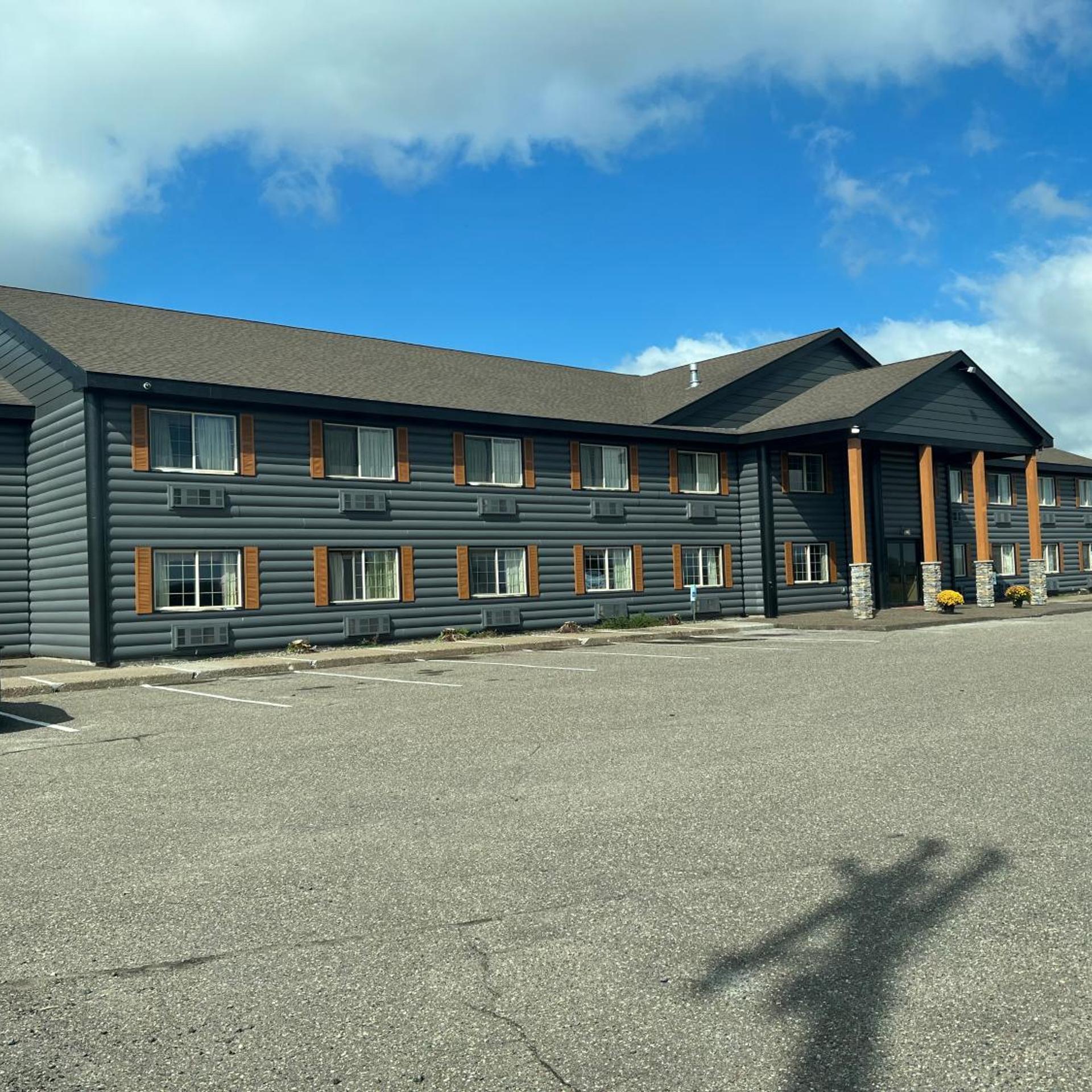 Crossroads Hotel 26/29