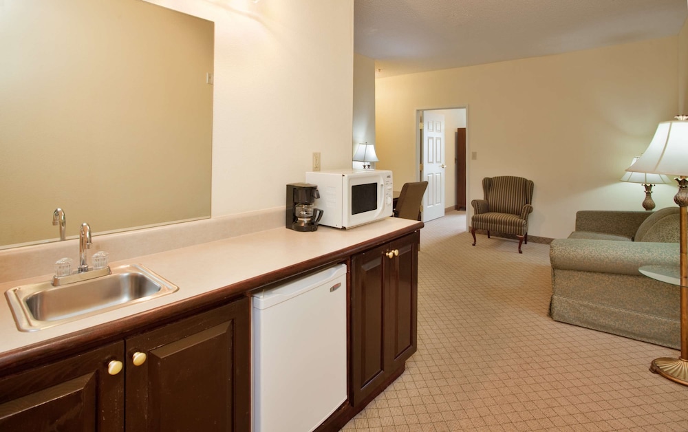 Country Inn & Suites by Radisson, Aiken South 6/39