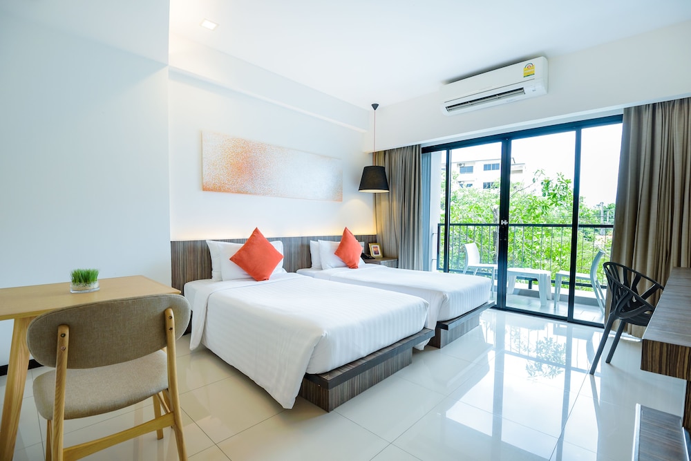 DELUXE, RESIDENCE