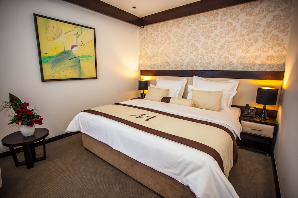 Malak Regency Hotel 16/72