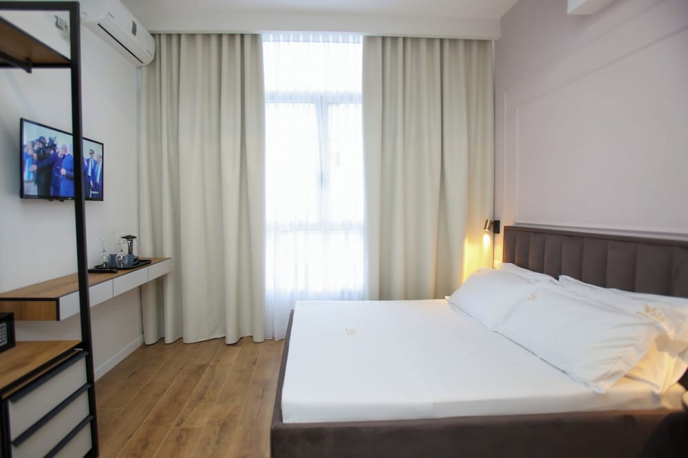 STANDARD, DOUBLE BED