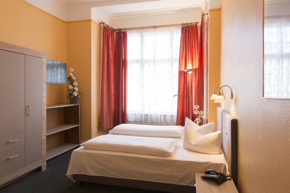 Hotel Am Hermannplatz 15/24
