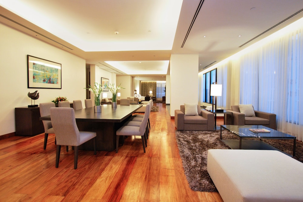 City Garden Grand Hotel 41/49