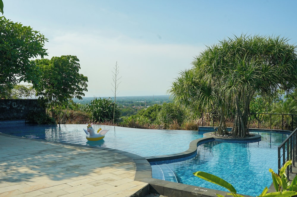 Abhayagiri - Sumberwatu Heritage Resort 52/55