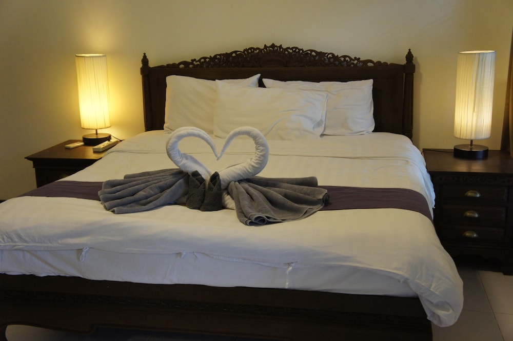 Phuket Gay Home Stay - Caters To Men 18/44