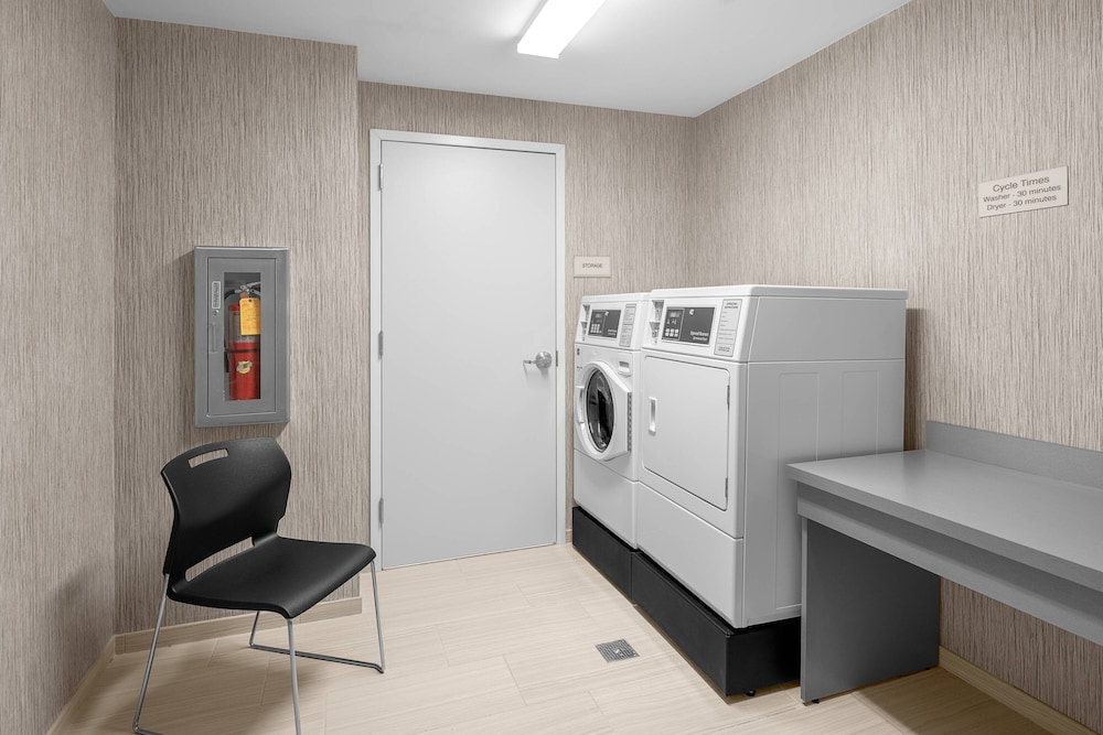 SpringHill Suites by Marriott Jackson 27/28