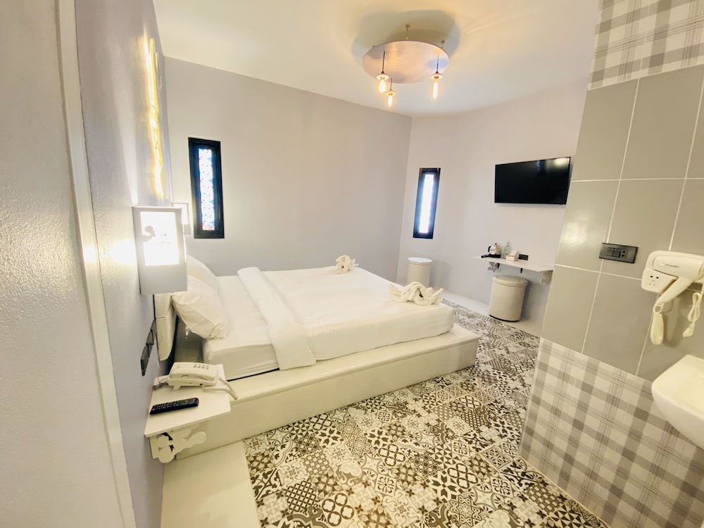 Bed Villa Resort Chaing Rai 24/74