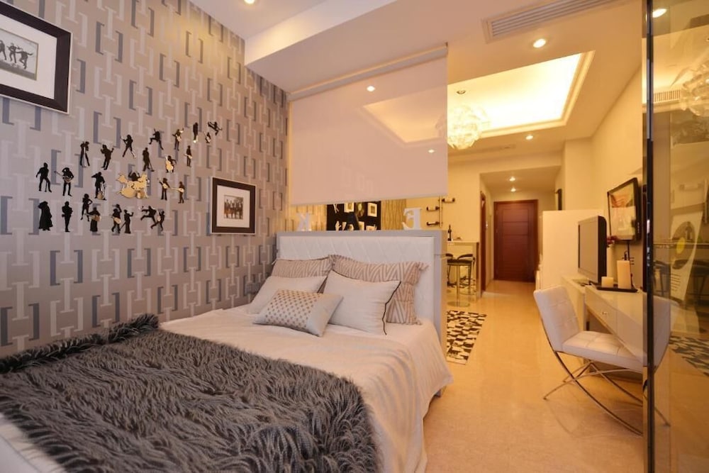 Royal River Apartment 7/50