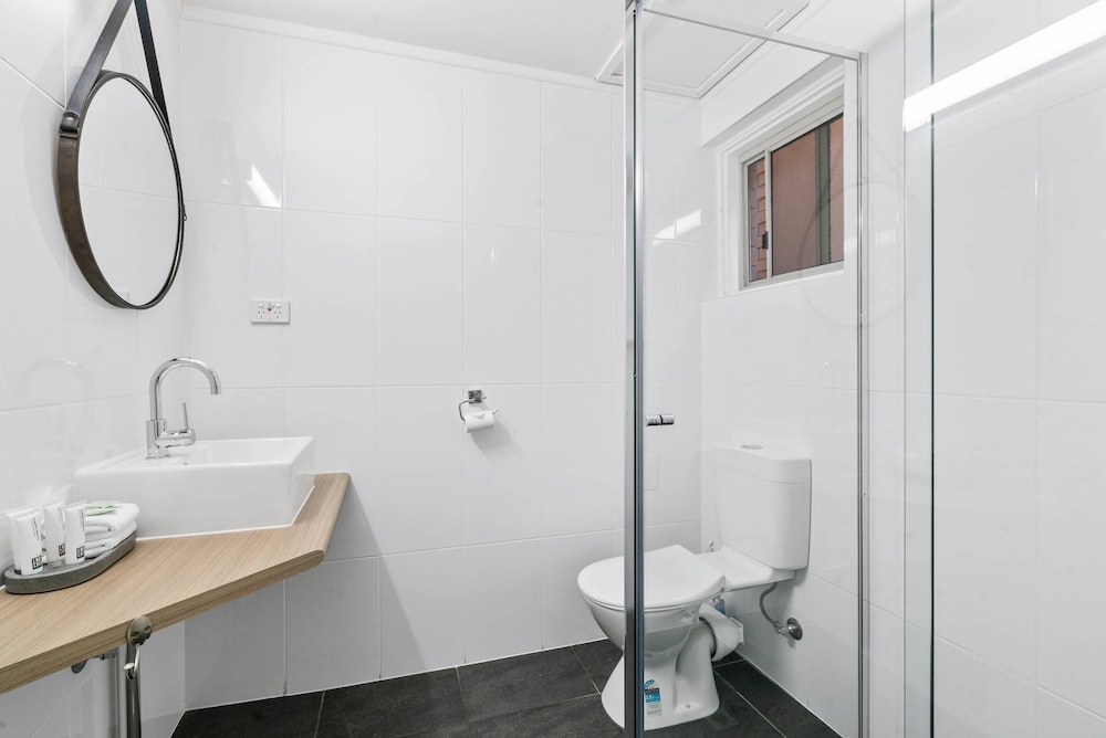 غرفة ديلوكس بسرير كينج، Comfort Inn Commodore Albury 6/6