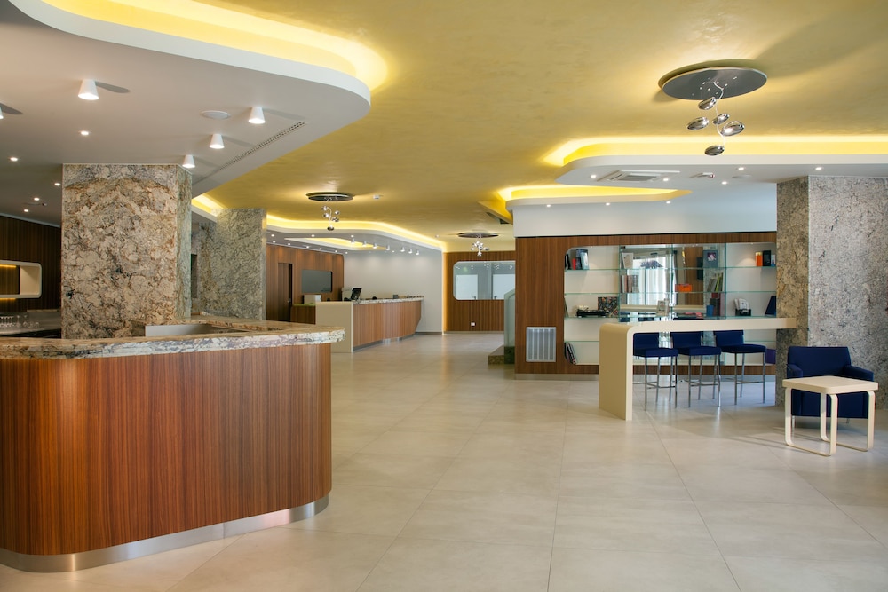 Hotel Aria 6/50