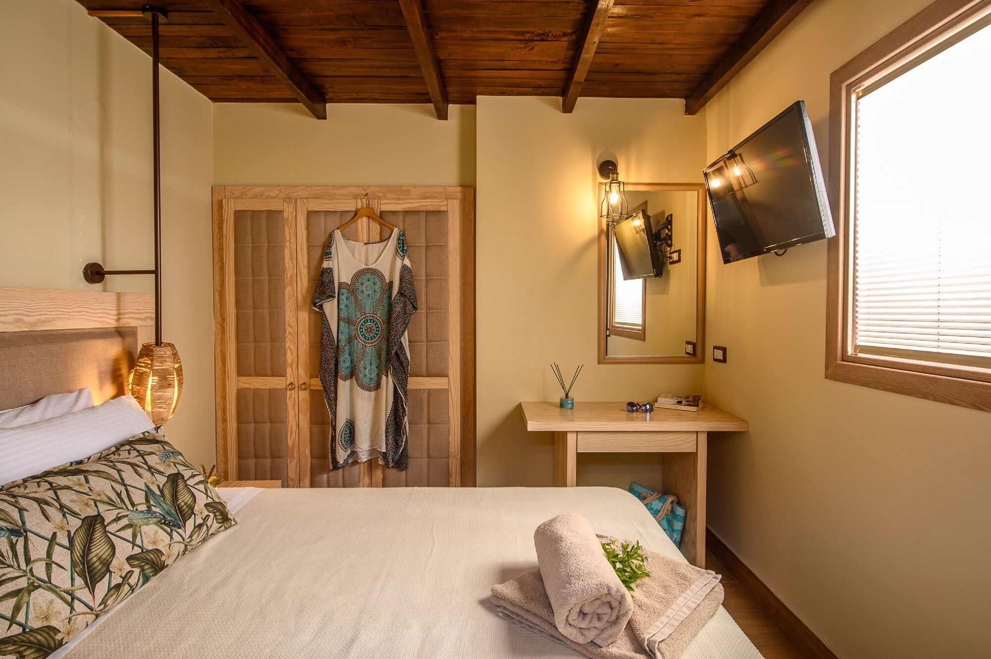 1 Bedroom, Luxury, Suite, Queen Bed, Two Story, Sofa