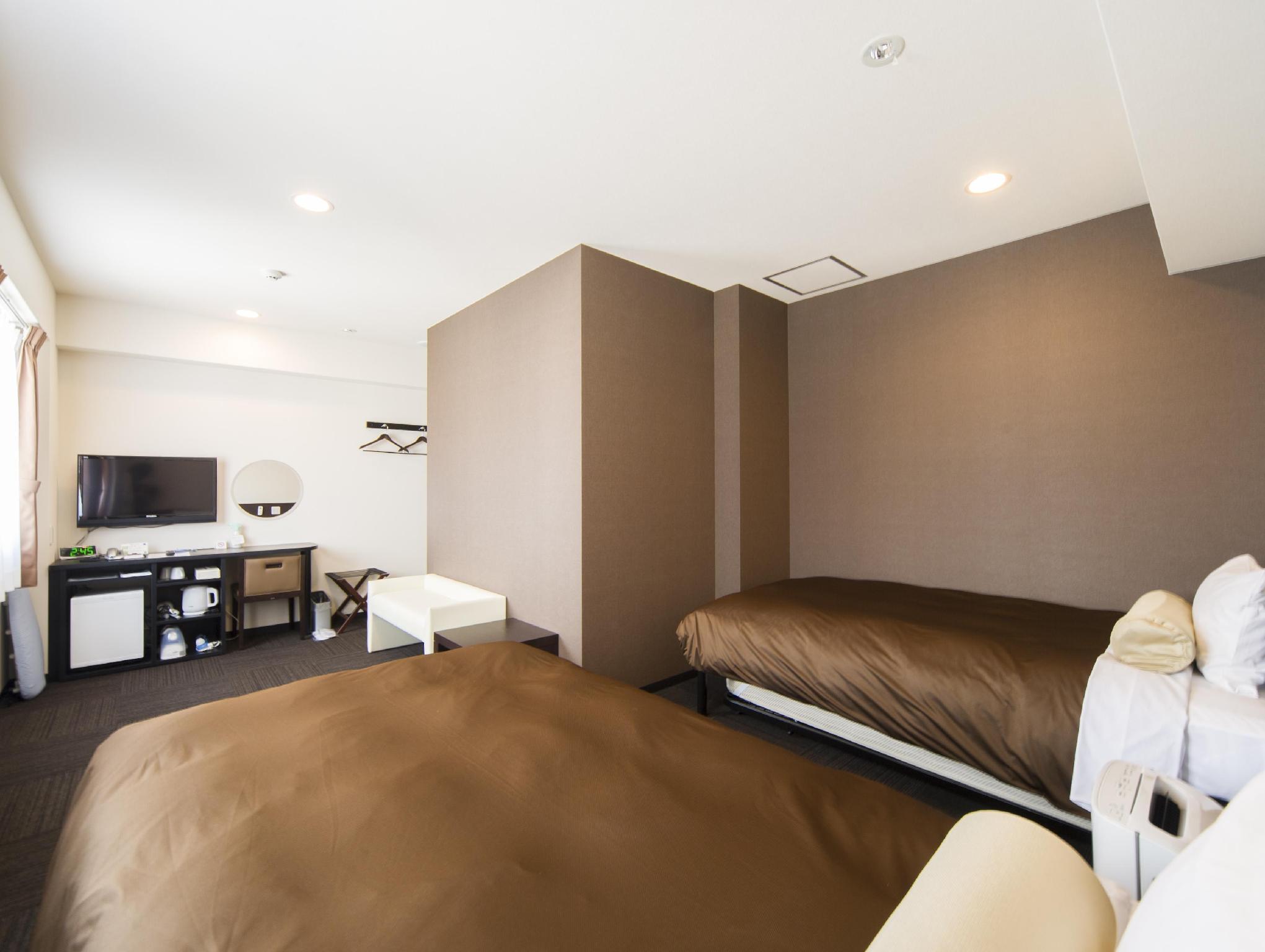 Semi Room, Premier, Twin Beds, 2 Semi Double Beds, Smoking