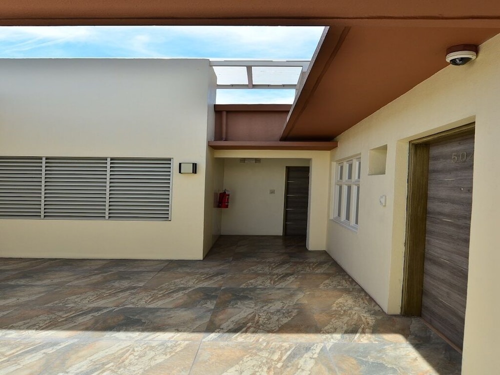 Oriental Zen Suites 45/50