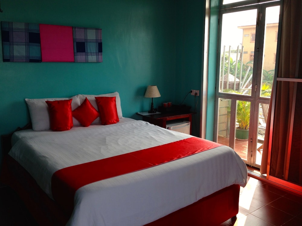 River Dolphin Hotel 15/52