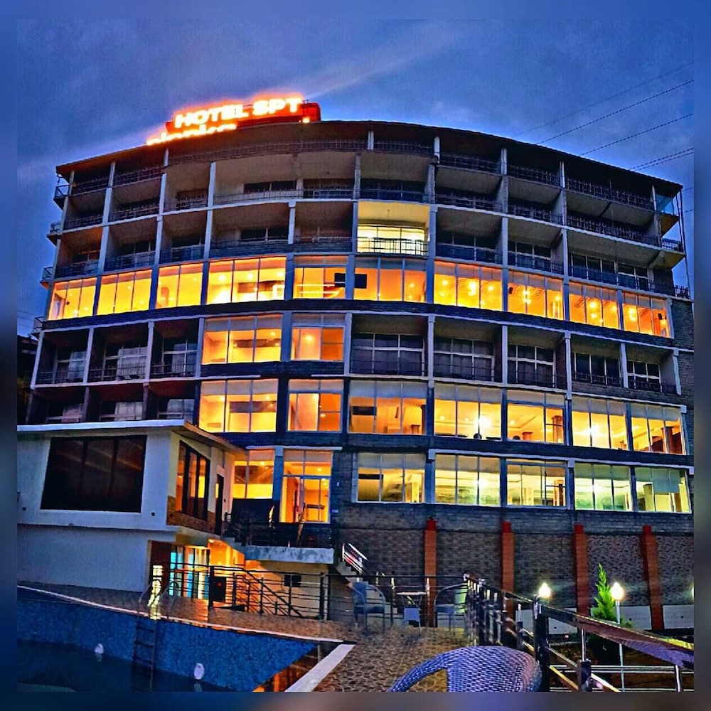 SPT Clarks Inn Suite Mandi 1/22