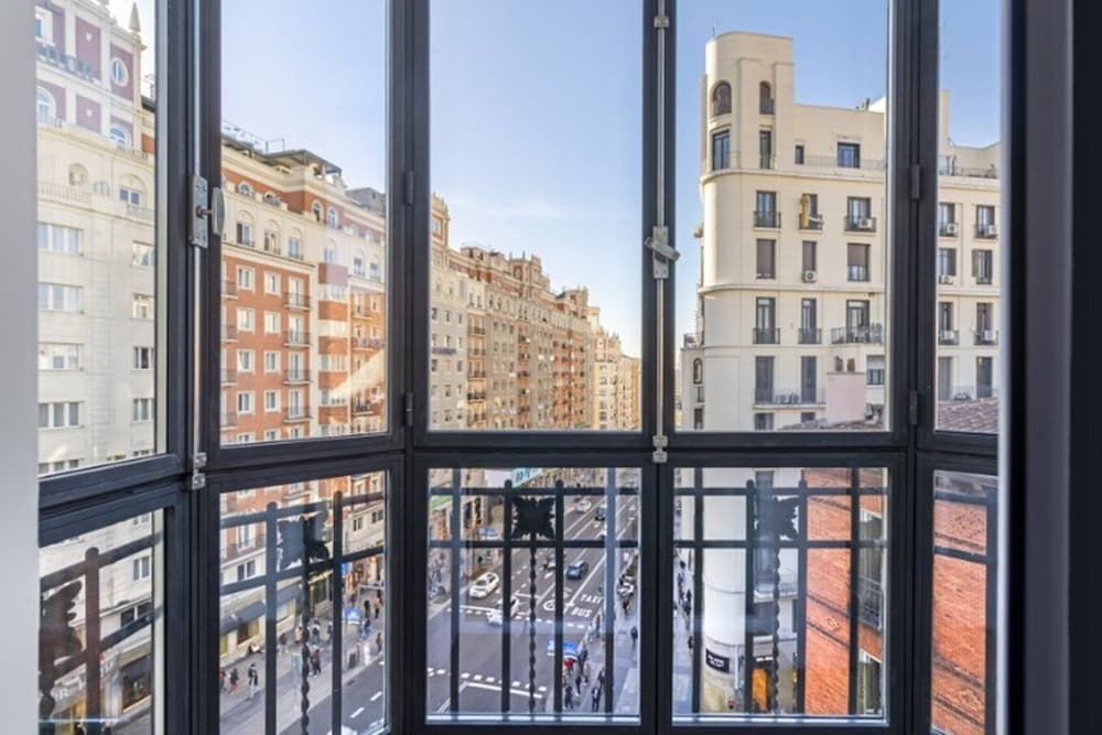 Ikonik Gran Via 1/47