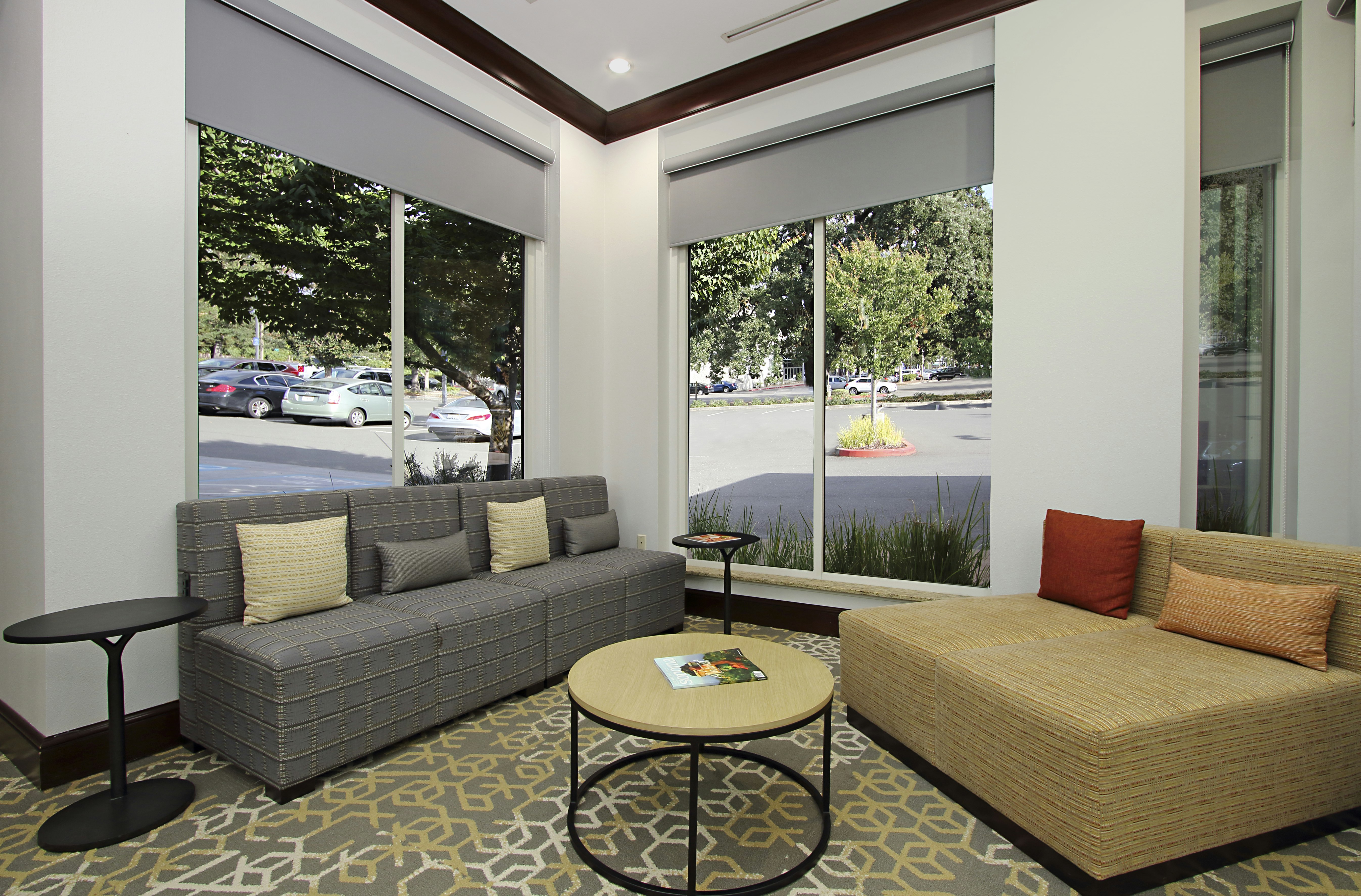 Hilton Garden Inn Sonoma County Airport 26/59