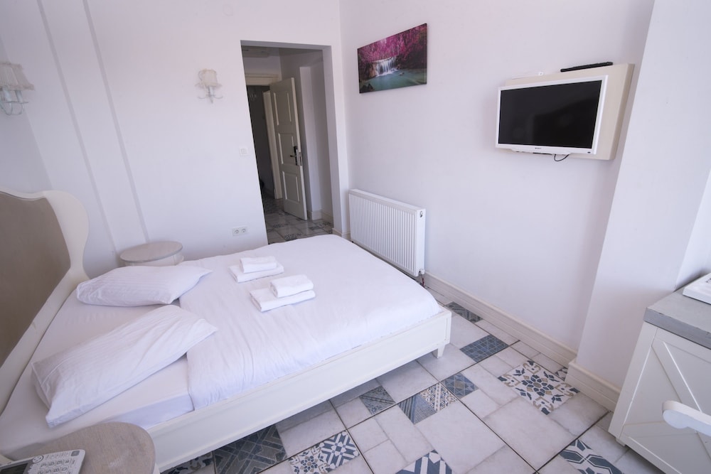 Buyukada Cankaya Hotel 13/50