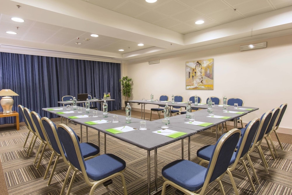 Courtyard By Marriott Rome Central Park 54/72