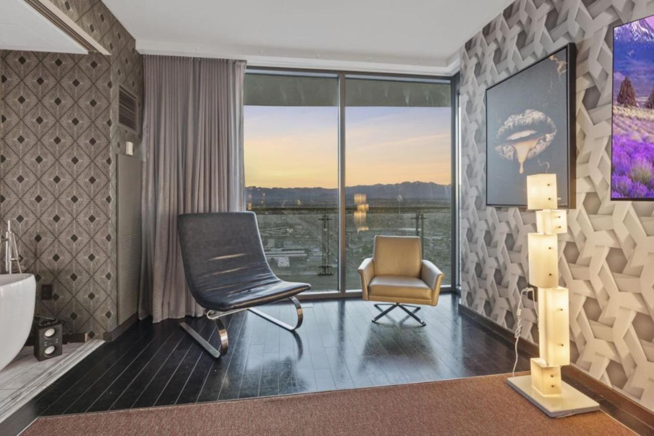 The Celine Riviera Suite at Palms Place 40/42