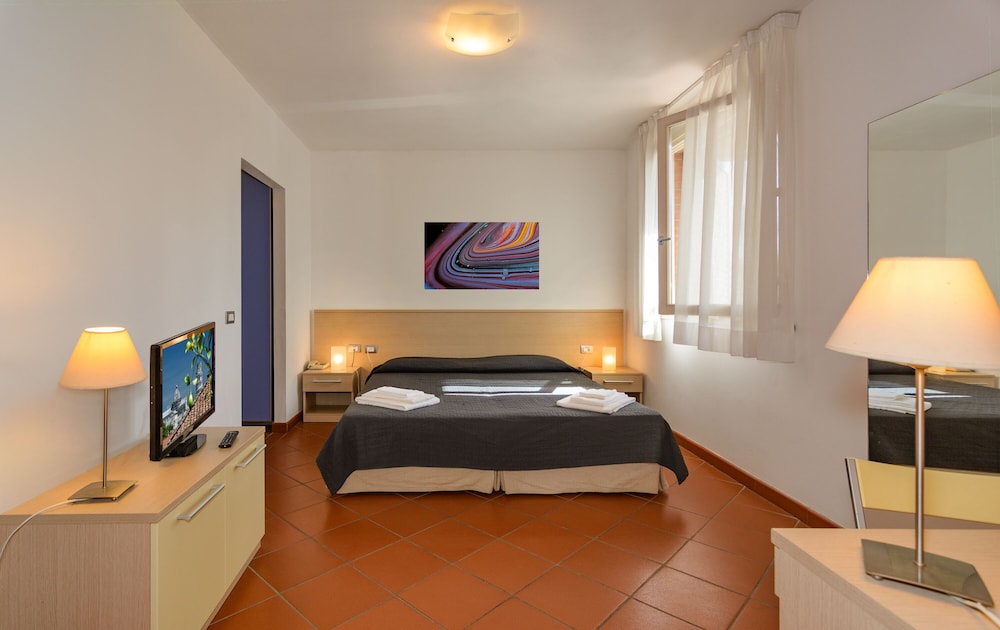 Residence San Rossore 8/70