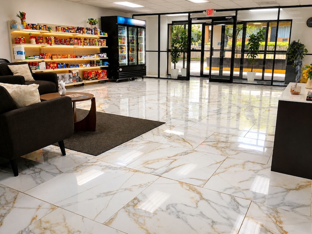 Hotel Cartersville, GA 6/50