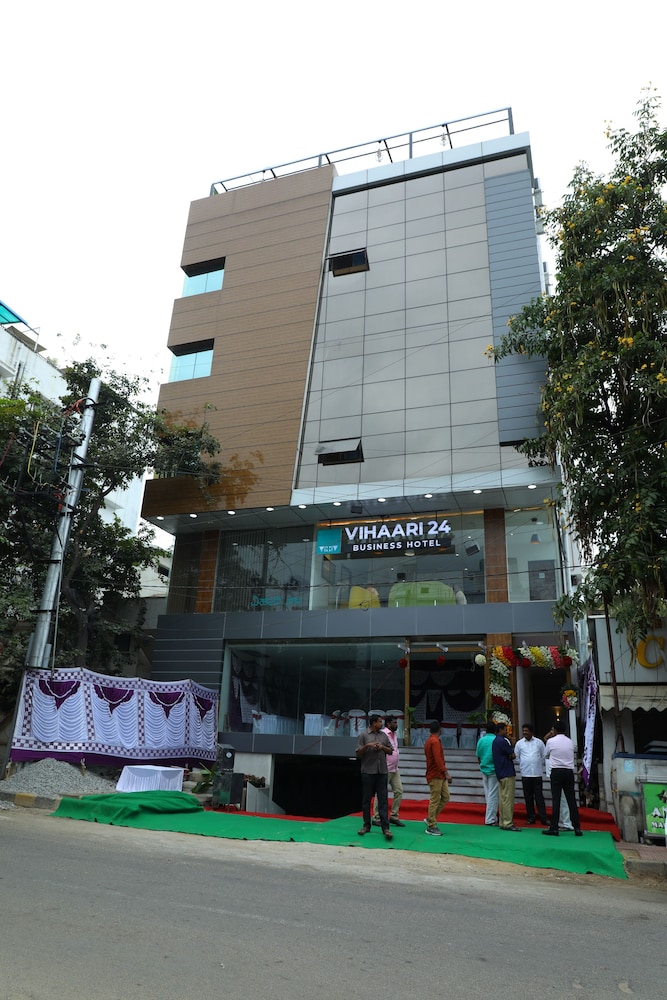 Vihaari 24 Business Hotel 3/57