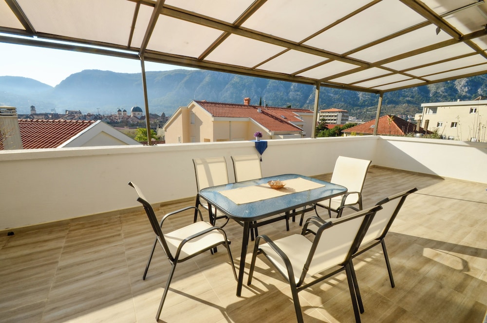 Apartments Tea Kotor 38/50