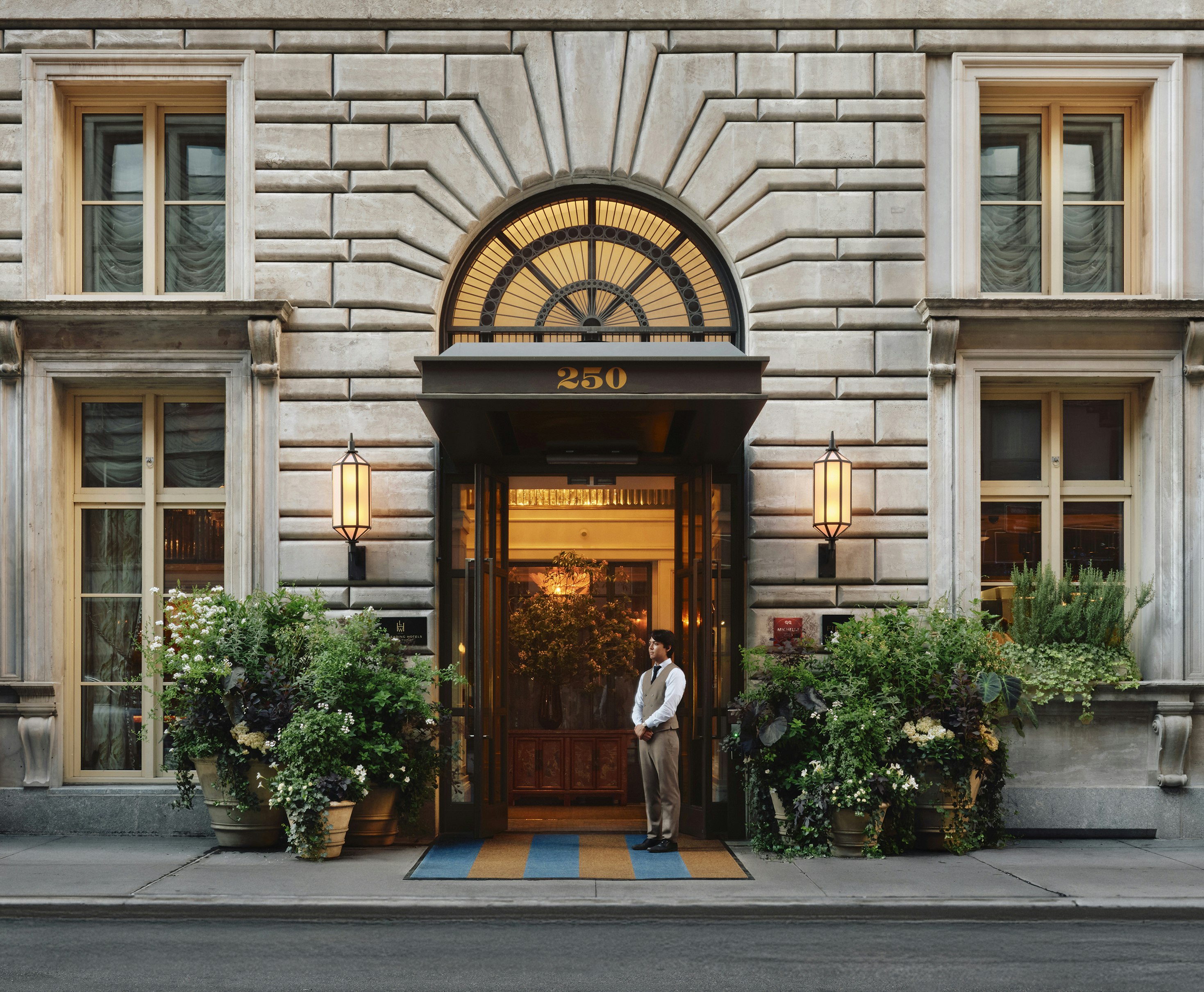 The Fifth Avenue Hotel 46/50