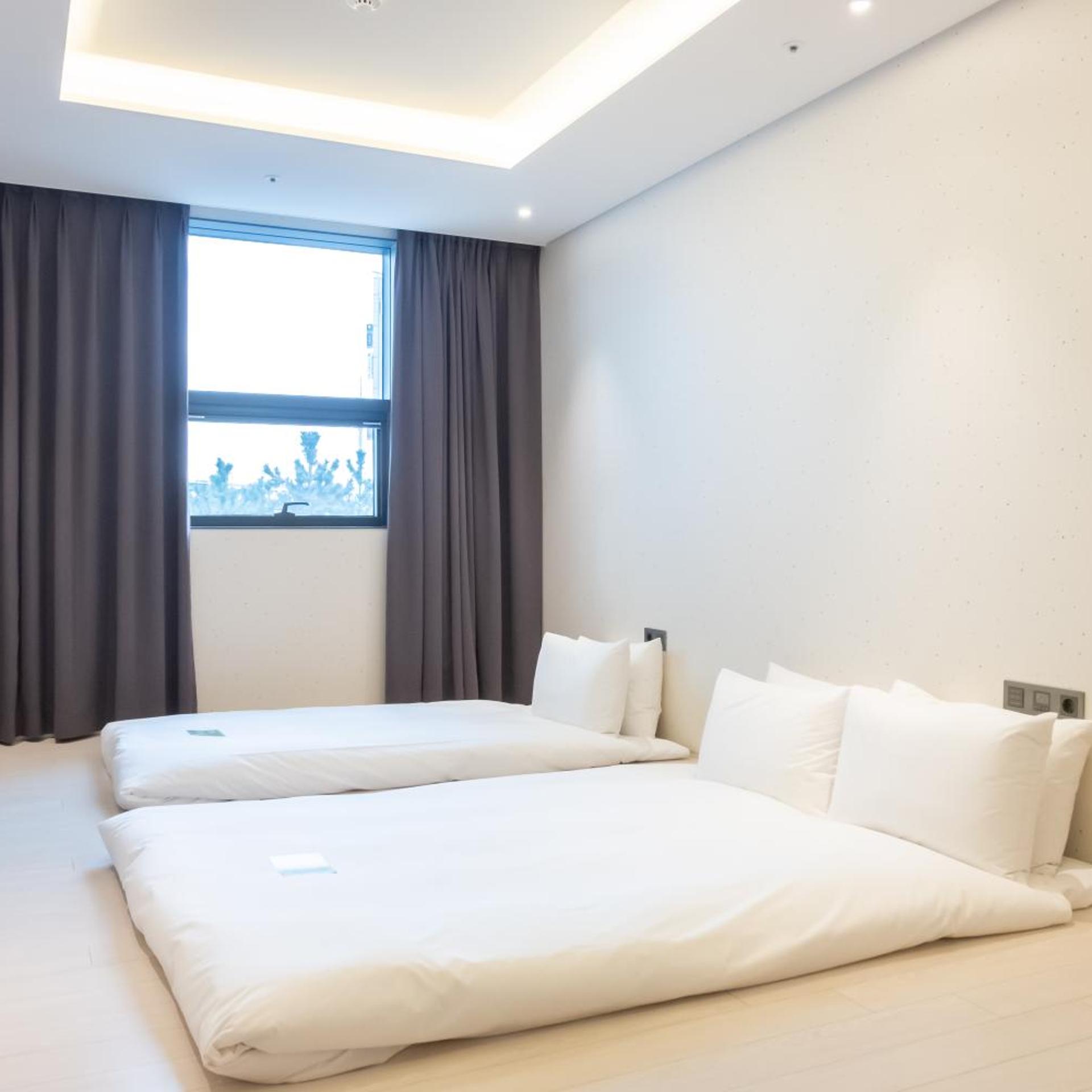 Ondol, Suite, Corner